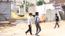 Manesar Furgaon news, Manesar woman dies, manesra construction worker dies, Manesar construction labourer dies, Delhi news