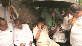 karnataka crisis, karnataka mlas resign, karnataka political crisis, karnataka govt, Vajubhai Vala, Yeddyurappa, JD(S)-congress coalition, ramesh kumar, karnataka speaker, kumaraswamy