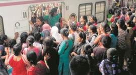 Mumbai, Mumbai news, Mumbai local trains, mumbai train timings, Mumbai Central Railway, Mumbai local, Indian Express, latest news