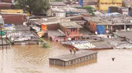 mumbai rain, mumbai monsoon, thane rain, thane rain, waterlogging, thane waterlogging, kalyan, ndrf, ulhas river overflow, mahalaxmi express mumbai, imd rain forecast, heavy rain, maharashtra news, indian express news