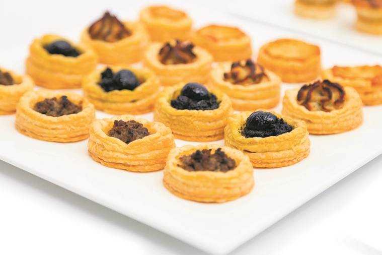 La Opera cafe, La Opera cafe noida, noida towers La Opera cafe, La Opera ncr, chef Gilles Maisonneuve,