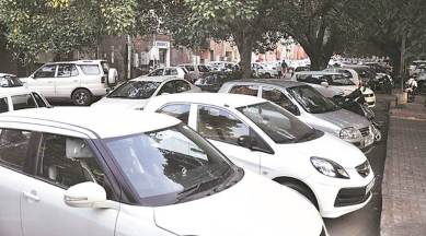 parking, illegal parking, illegal parking in noida, police, noida, greater noida, vehicles, vehicles penalised, delhi, up, uttar pradesh, traffic, indian express news