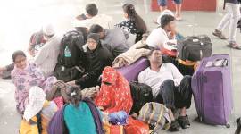 Mumbai, Mumbai news, Mumbai rains, train services halted, Central lines suspended  in Kurla, CR services suspended, CR services halted, CR services halted due to rain, Indian express news