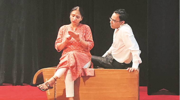 abhinet, abhinet theatre group, abhinet theatre group plays, theatre, play, chandigarh, human relationships, uske jaane ke baad, ret ka rishta, punjab kala bhawan, art and culture news, indian express news