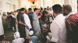 sonbhadra killings, up sonbhadra killings, sonbhadra firing, up sonbhadra firing, priyanka gandhi, priyanka gandhi vadra, priyanka gandhi congress, yogi adityanath, up chief minister, india news, Indian Express