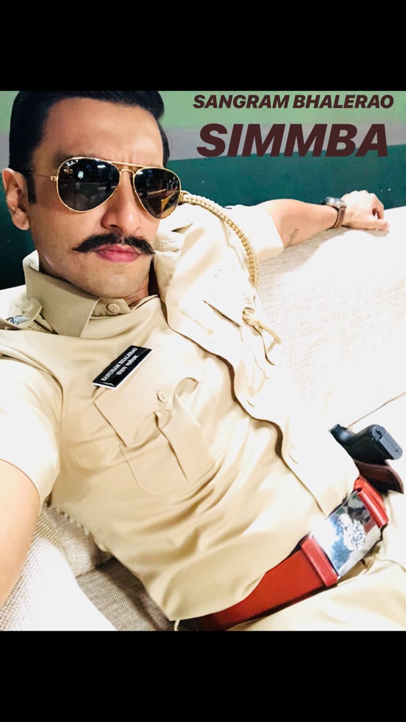 ranveer singh, ranveer singh selfies, ranveer singh photos, ranveer singh characters, ranveer singh alauddin khilji, ranveer, ranveer singh simmba, gully boy ranveer singh, ranveer singh movies, ranveer singh charlie chaplin, ranveer singh latest