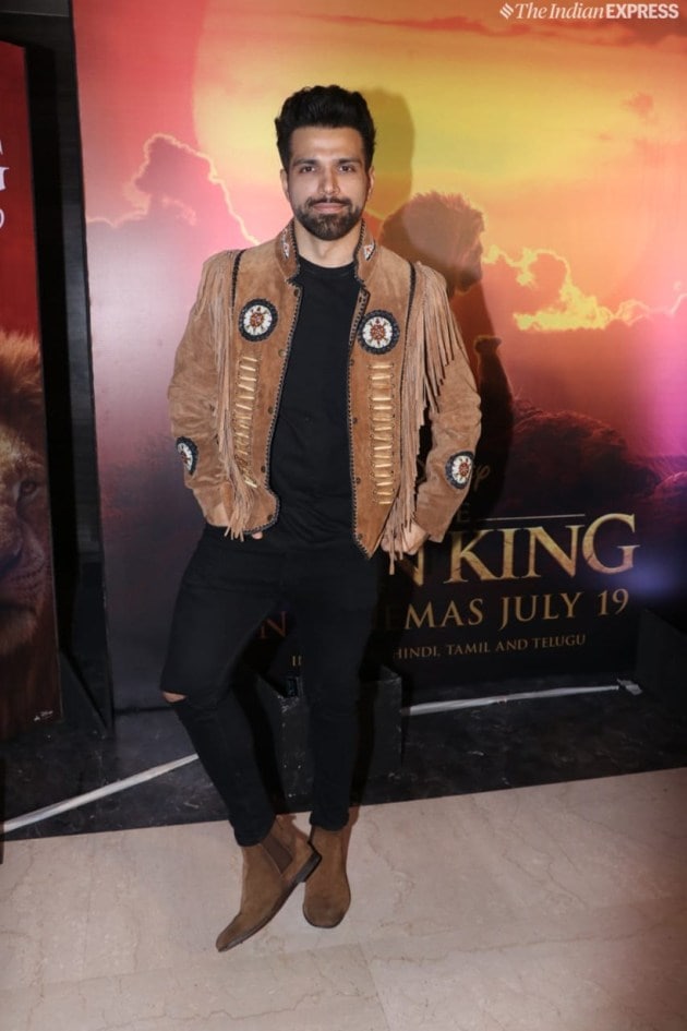 rithvik dhanjani photos