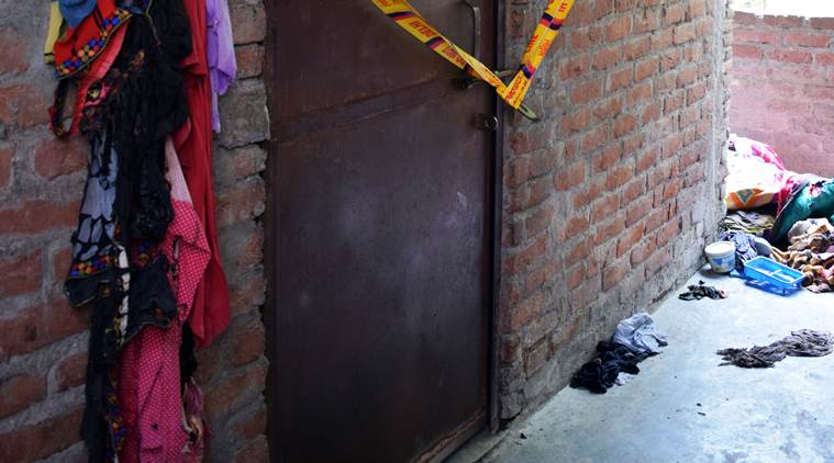 fire, jwala nagar fire, injured in fire, delhi fire, delhi fire incident, delhi news, indian express