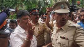 karnataka, karnataka news, karnataka govt crisis, karnataka govt news, karnataka government news, karnataka mla resign, karnataka political crisis, karnataka mla resign today, karnataka mlas news, karnataka mla news, hd kumaraswamy, hd kumaraswamy news, karnataka congress, karnataka congress mla resign, karnataka mla resigination, karnataka political news today, karnataka news