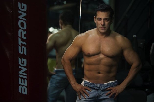 salman khan, kriti sanon, mohit raina, esha gupta, social media photos, raveena tandon photos, entertainment news, indian express