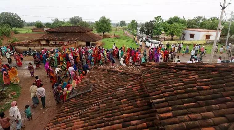  Sonbhadra, Sonbhadra killings, Sonbhadra land dispute, Sonbhadra Gond community, Sonbhadra UP, UP Sonbhadra news, Yogi Adityanath, Congress Sonbhadra, Yagya Dutt Sonbhadra, Indian Express