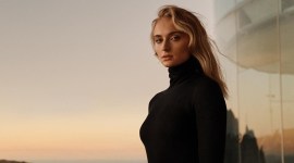 Sophie Turner evangeline lilly social distancing