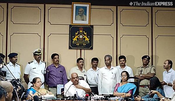 Speaker-Ramesh-Kumar-karnataka-media-address-mla-resign