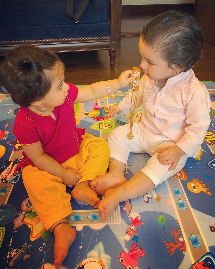 Taimur and Inaaya rakhi 3