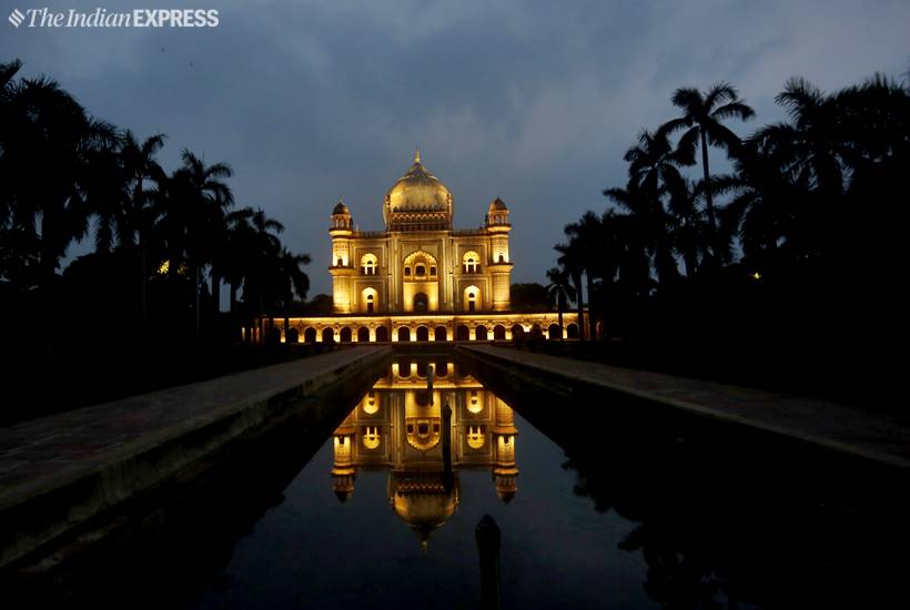 Safdarjung Tomb, safdarjung tomb lights up, safdarjung tomb lit up photos, Safdarjung Tomb Delhi, Delhi Safdarjung Tomb, Safdarjung Tomb timings, Safdarjung Tomb ASI, Delhi, Delhi news, indian express