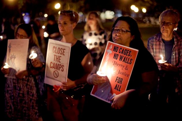 Lights For Liberty Thousands Protest Trump Immigration Policies In Chicago World News News 0277