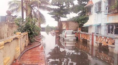 Maharashtra: 36 hours after rains, many areas in Vasai Virar still