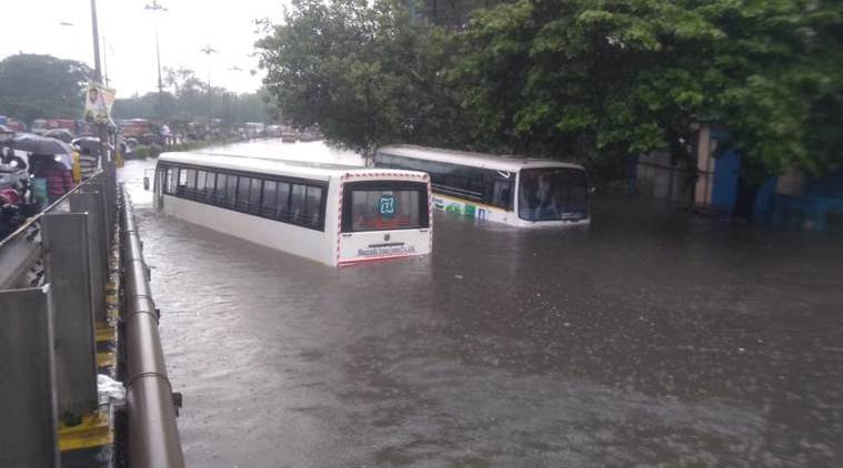 Mumbai rains LIVE UPDATES: NDRF deploys 8 rescue boats for 2000 stranded passengers of Mahalaxmi Express