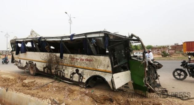 Yamuna Expressway tragedy leaves 29 dead, 17 injured as bus plunges into drain