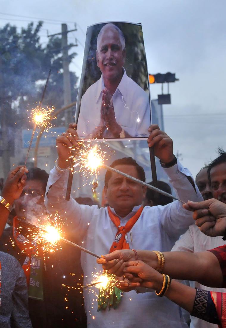 karnataka crisis, bs yeddyurappa, bs yediyurappa, karnataka chief minister, chief minister of karnataka, karnataka live, karnataka live updates, karnataka bjp, karnataka coalition, karnataka congress, jd(s), india news, Indian Express