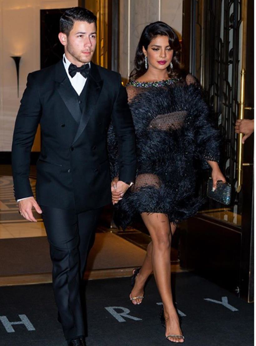fashion hits of the week bollywood celebrities, priyanka, kangana, alia, janhvi, indian express news, hits and misses of the week, fashion hits, celeb pics, priyanka chopra pics,