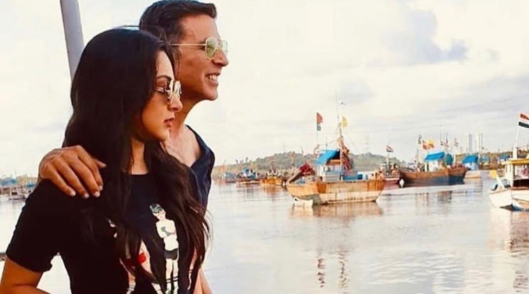 Akshay Kumar and Kiara Advani are twinning on Laxmmi Bomb sets