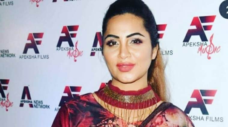 Ex Bigg Boss Contestant Arshi Khan Resigns From Congress