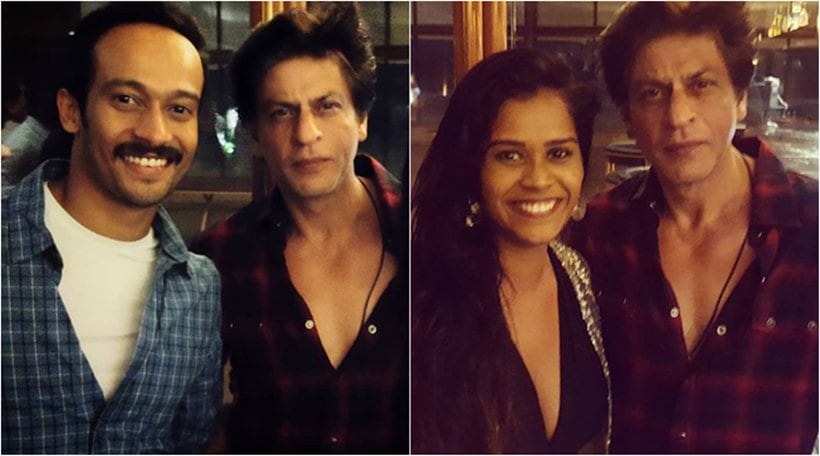 Actors Manjiri Pupala and Akhil Unnithan also posed with Shah Rukh Khan at the bash
