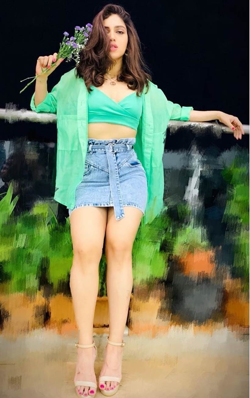Ananya Panday, Ayushmann Khurrana, Karisma Kapoor, Celebrity social media photos, social media photos, Vaani Kapoor, Bhumi Pednekar, Anita Hassanandani, Arjun Kapoor