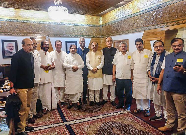 rahul gandhi, rahul gandhi srinagar, rahul gandhi srinagar visit, jammu and kashmir bifurcation, jammu and kashmir issue, article 370, article 370 scrapped, article 35A, jammu and kashmir news, india news, Indian Express