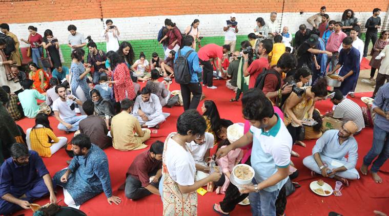 Delhi city news, Delhi Eid gathering Jantar Mantar, Delhi eid celebration Jantar Mantar, Kashmir lockdown, Kashmir Eid, Indian Express