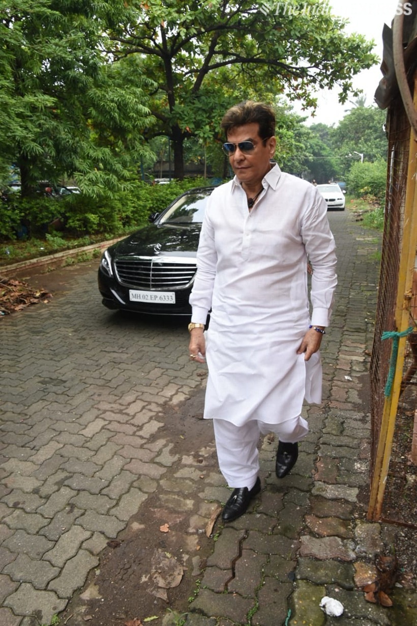 Jeetendra at J Om Prakash funeral