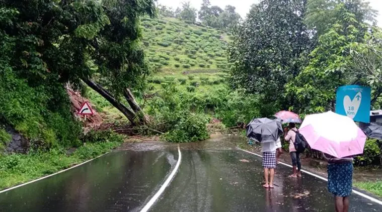 Kerala rains: Red alert sounded, CM Pinarayi Vijayan holds emergency meet, landslides in Munnar
