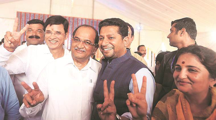 Ahead of polls, son ‘sets’ for Congress, NCP