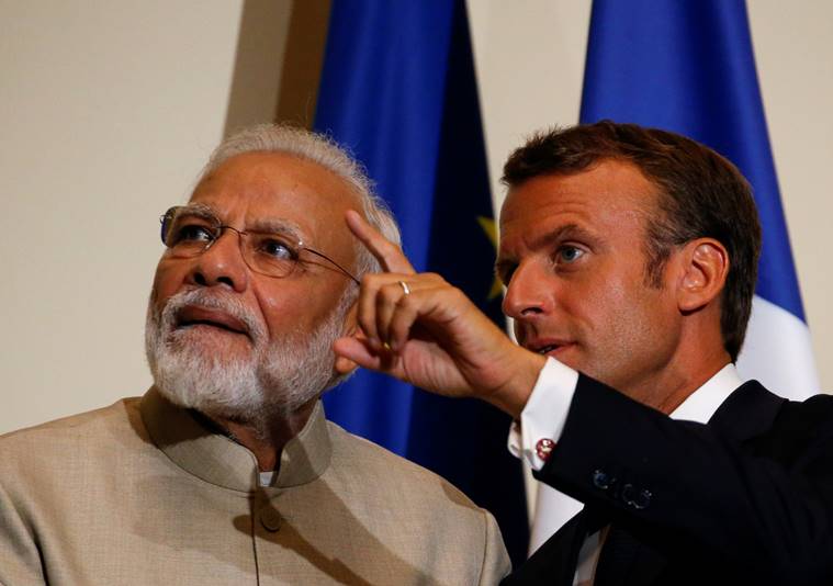 PM Modi Holds Wide ranging Talks With French President Discussed Kashmir Too