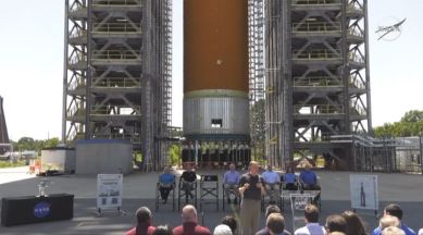 nasa, Alabama facility as moon spacecraft headquarters, NASA Administrator Jim Bridenstine, Marshall Space Flight Center, NASA Artemis lunar program, Johnson Space Center