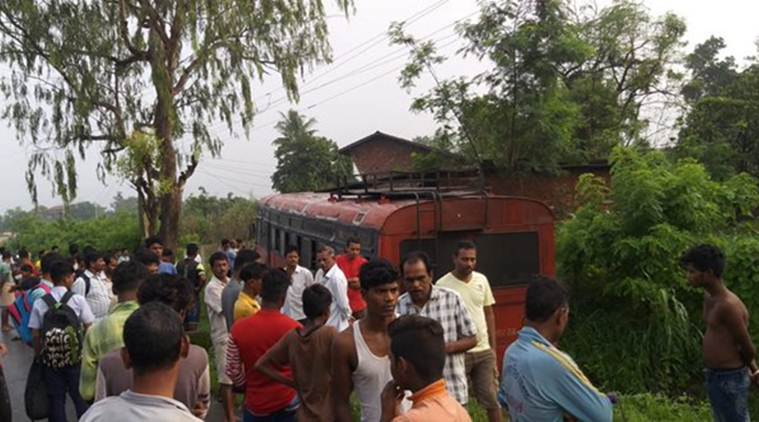 Fourteen injured after bus carrying children skids off in Maharashtra's Palghar