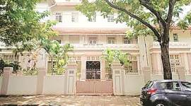 paris school, parsi priests school, parsis in mumbai, zoroastrians, dadar athornan institute, mumbai city news, indian express news