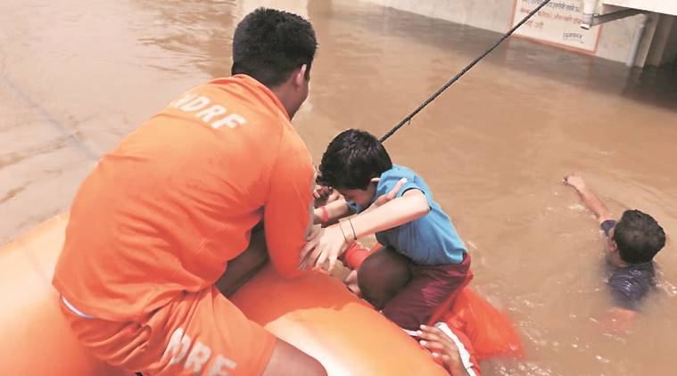 Pune, Pune rains, Pune floods, maharashtra rains, maharashtra floods, ndrf teams, ndrf rescue operations, ndrf medical teams, indian express