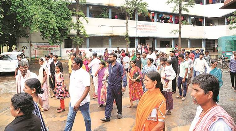 In Pune relief camps: doctors counsel the flood-affected; parties send supplies