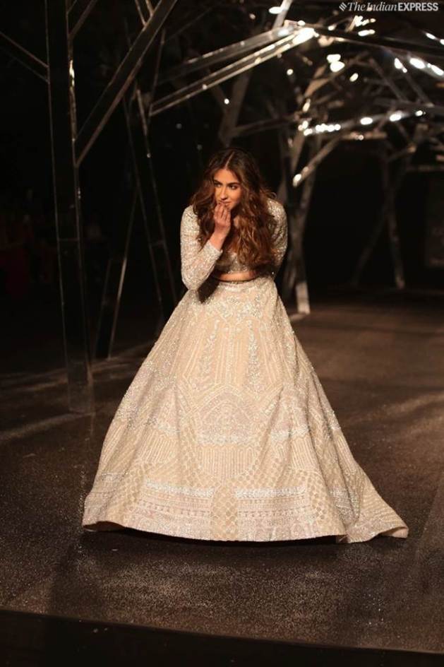 sara ali khan, sara ali khan birthday, sara ali khan birthday, sara ali khan photos, sara ali khan ethnic wear, sara ali khan birthday, sara ali khan lehenga photos, indian express, indian express news