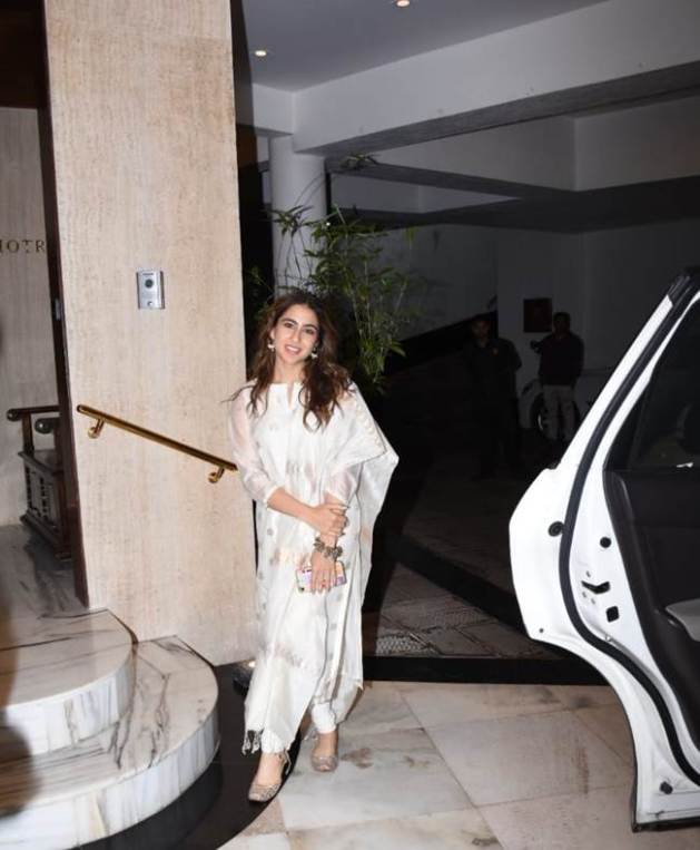 sara ali khan, sara ali khan birthday, sara ali khan birthday, sara ali khan photos, sara ali khan ethnic wear, sara ali khan birthday, sara ali khan lehenga photos, indian express, indian express news