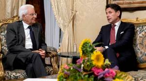 Italy president begins talks to seek way out of government crisis