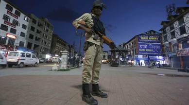 amarnath yatra, amarnath yatra j-k, Amarnath yatra suspended, J&K governor, jammu and Kashmir, Indian Army, Amarnath yatra terror attack, Indian Express