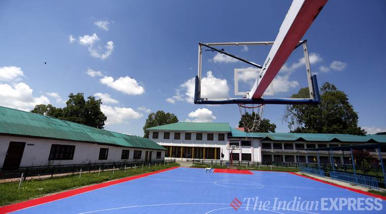 Schools in shuttered Valley re-open but parents fearful, kids stay away