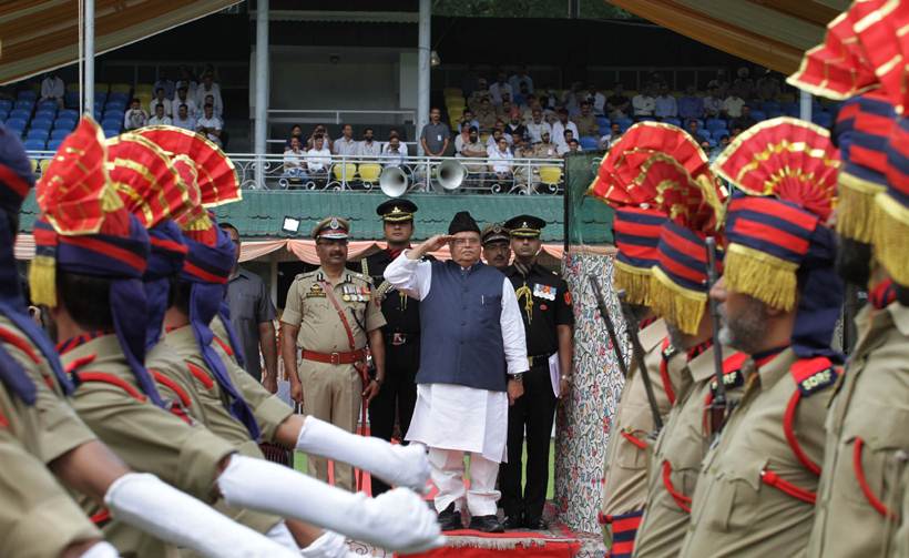 jammu and kashmir, independence day 2019, independence day in jammu and kashmir, independence day in kashmir, flag hoisting in kashmir, article 370