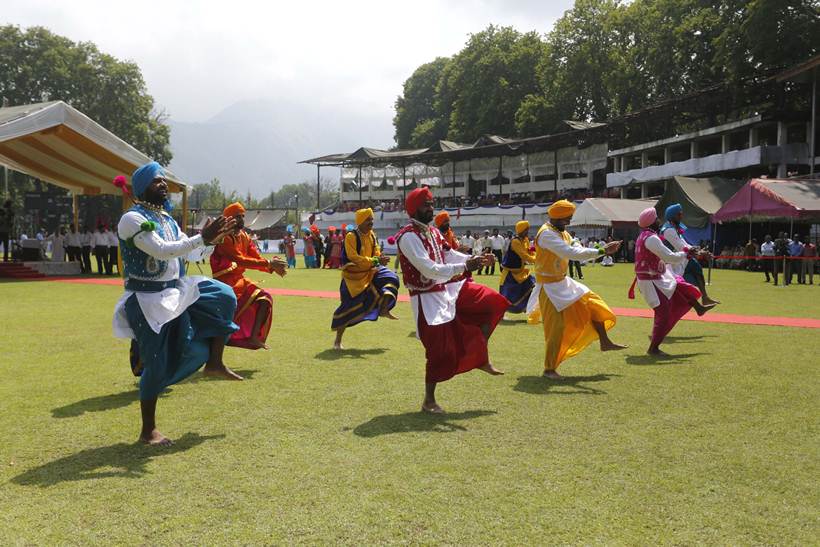 jammu and kashmir, independence day 2019, independence day in jammu and kashmir, independence day in kashmir, flag hoisting in kashmir, article 370