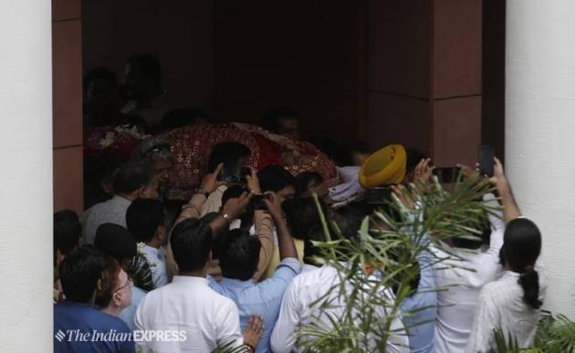 sushma swaraj, sushma swaraj last rites, sushma swaraj cremated, sushma swaraj death modi, pm modi on sushma swaraj, sushma swaraj dead, latest news on sushma swaraj, sushma swaraj age, sushma swaraj passes away, sushma swaraj news, sushma swaraj news today, sushma swaraj health news, sushma swaraj latest news, foreign minister, foreign minister sushma swaraj, indian express news