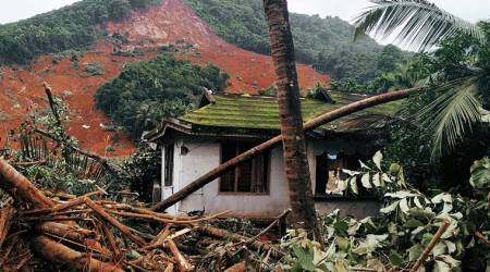 Kerala landslide, Idduki landslide, kerala landslide death toll, Munnar, kerala news, kerala rainfall, Kerala IMD forecast, kerala government, Pinarayi Vijayan , Indian express