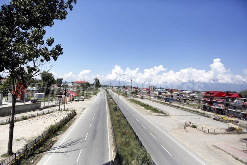 Kashmir Eid celebrations, Kashmir curfew Eid, Jammu Kashmir clampdown, Kashmir Eid al Adha, Kashmir security lockdown, Kashmir protests article 370